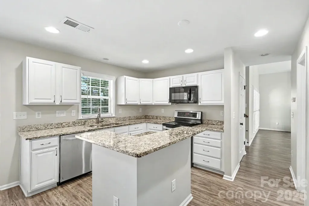 7413 Tupelo Lane Charlotte NC 28269
