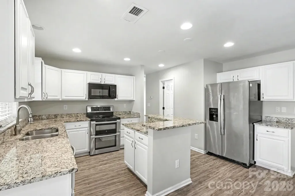 7413 Tupelo Lane Charlotte NC 28269