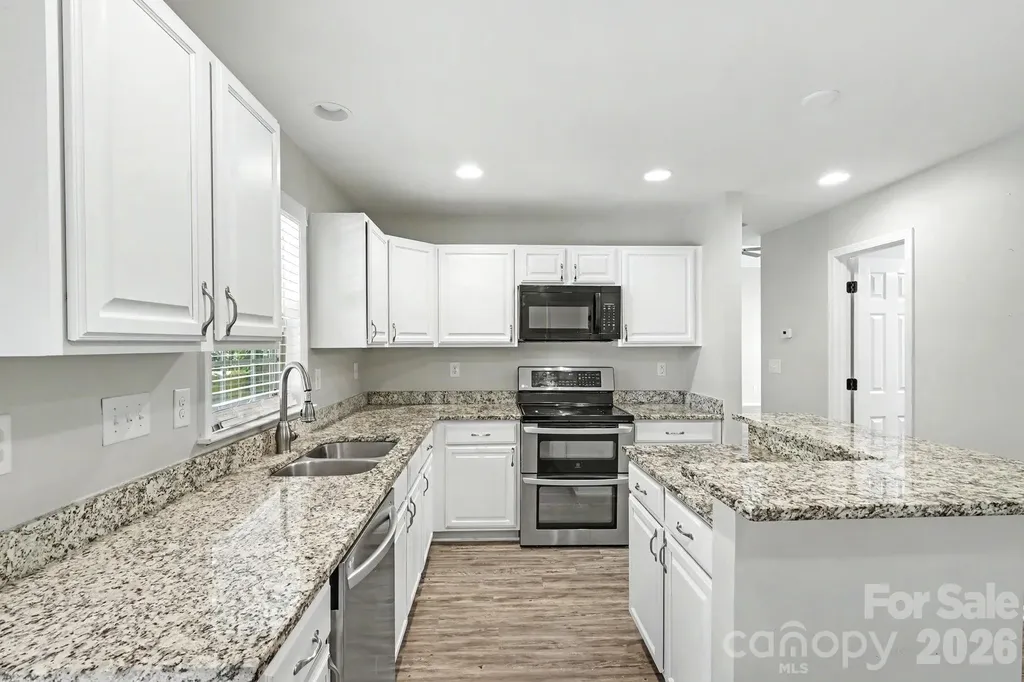 7413 Tupelo Lane Charlotte NC 28269