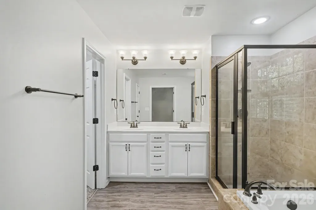 7413 Tupelo Lane Charlotte NC 28269