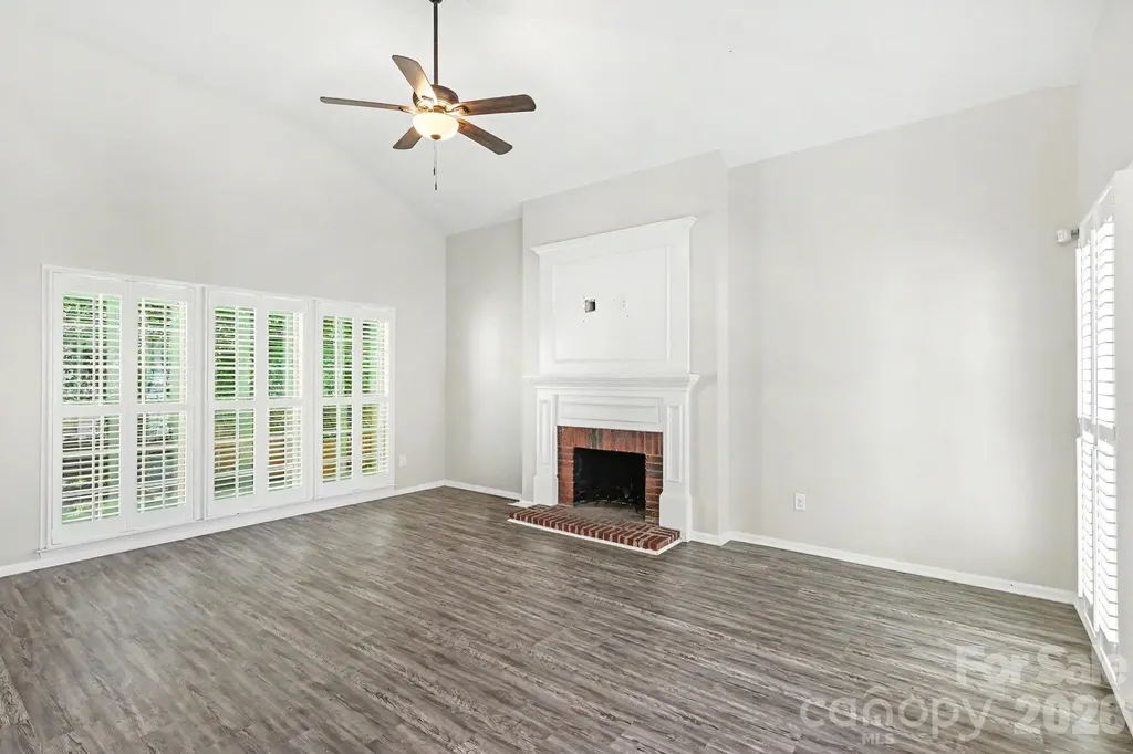 7413 Tupelo Lane Charlotte NC 28269