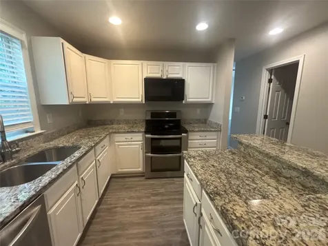 7413 Tupelo Lane Charlotte NC 28269