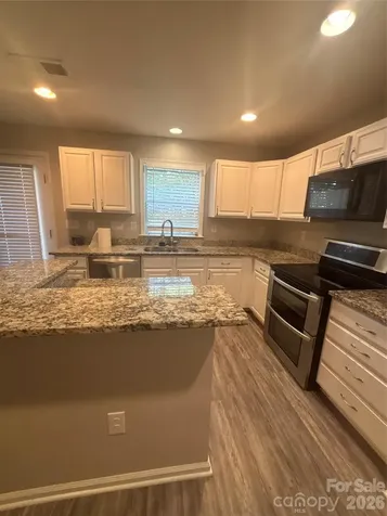 7413 Tupelo Lane Charlotte NC 28269