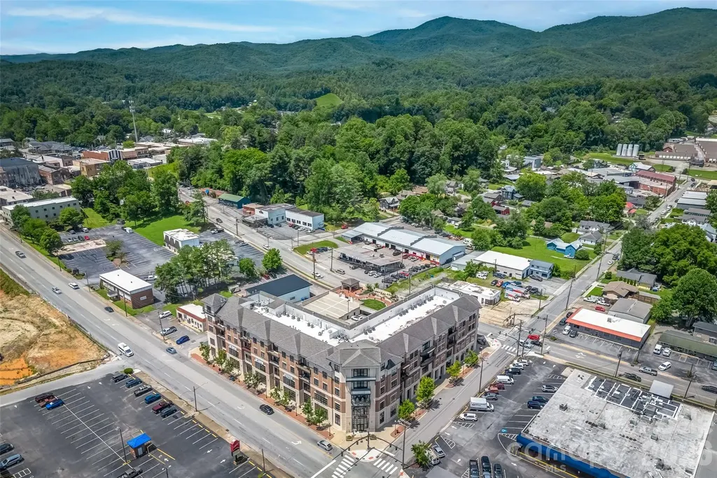 29 W French Broad Street Brevard NC 28712