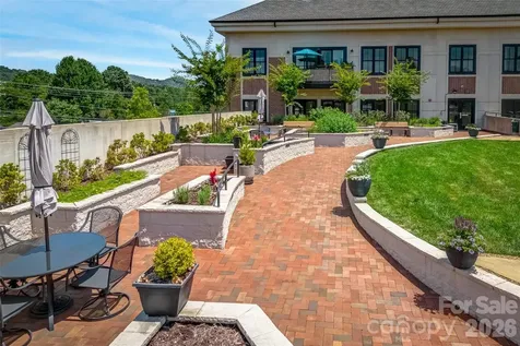 29 W French Broad Street Brevard NC 28712