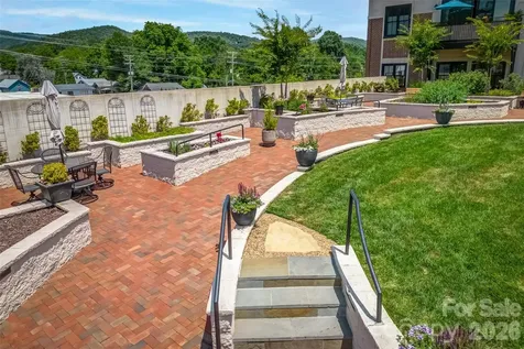 29 W French Broad Street Brevard NC 28712