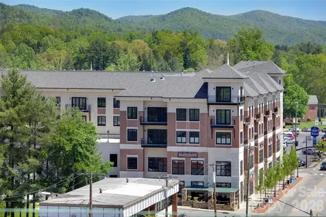 29 W French Broad Street Brevard NC 28712