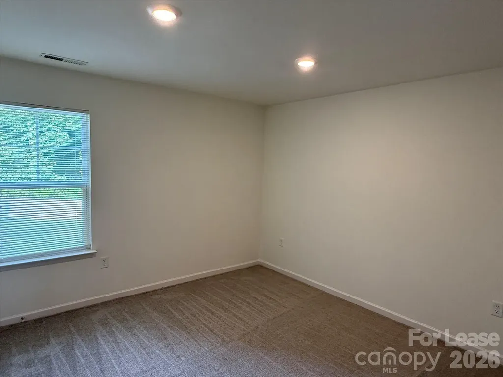 2029 Oakdale Road Charlotte NC 28216