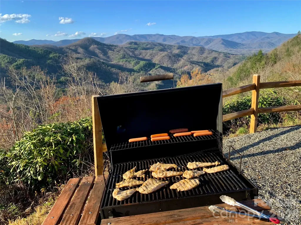 946, 140, 83 Honeysuckle Ridge Almond NC 28702