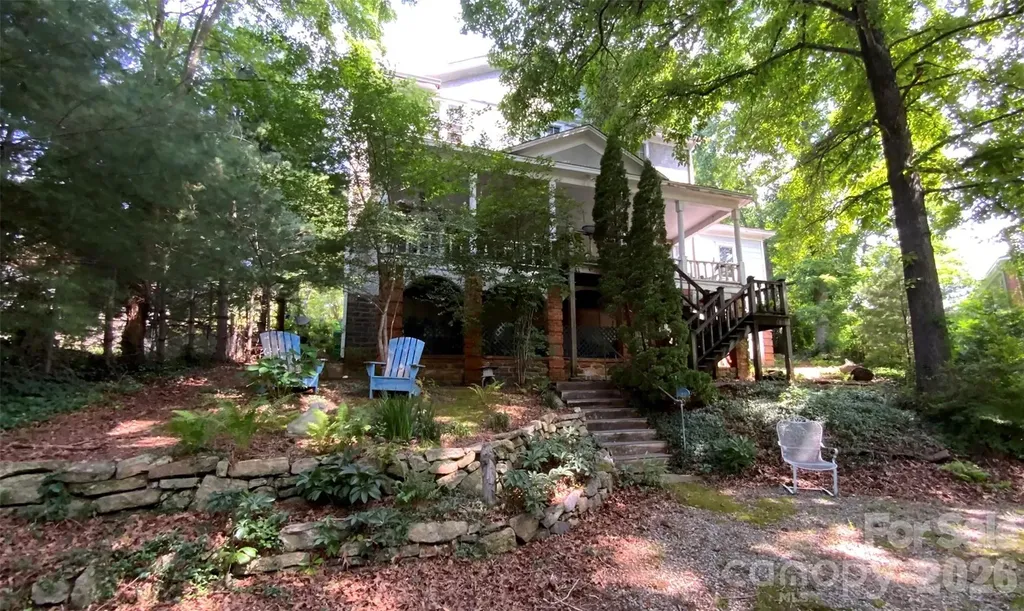 58 Seminary Street Saluda NC 28773