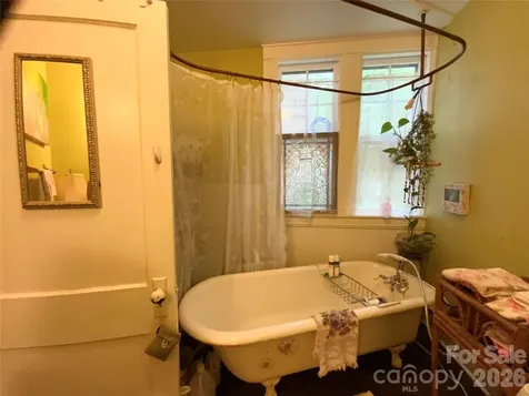 58 Seminary Street Saluda NC 28773