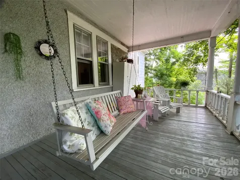 58 Seminary Street Saluda NC 28773