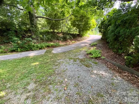 58 Seminary Street Saluda NC 28773