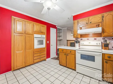 3158 Florida Drive Hendersonville NC 28792