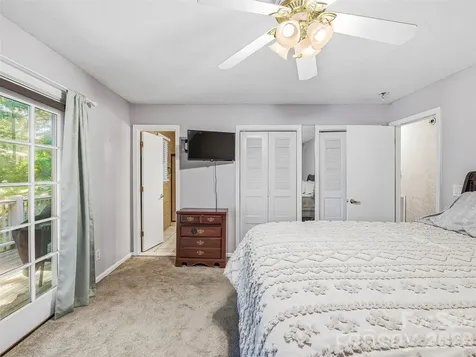 3158 Florida Drive Hendersonville NC 28792