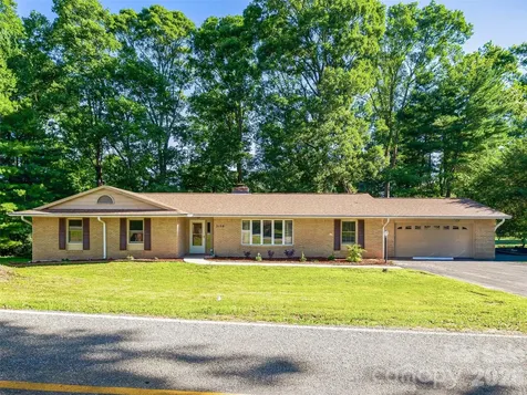 3158 Florida Drive Hendersonville NC 28792