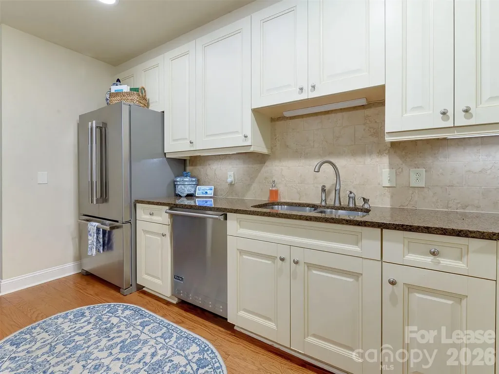 701 Royal Court Charlotte NC 28202