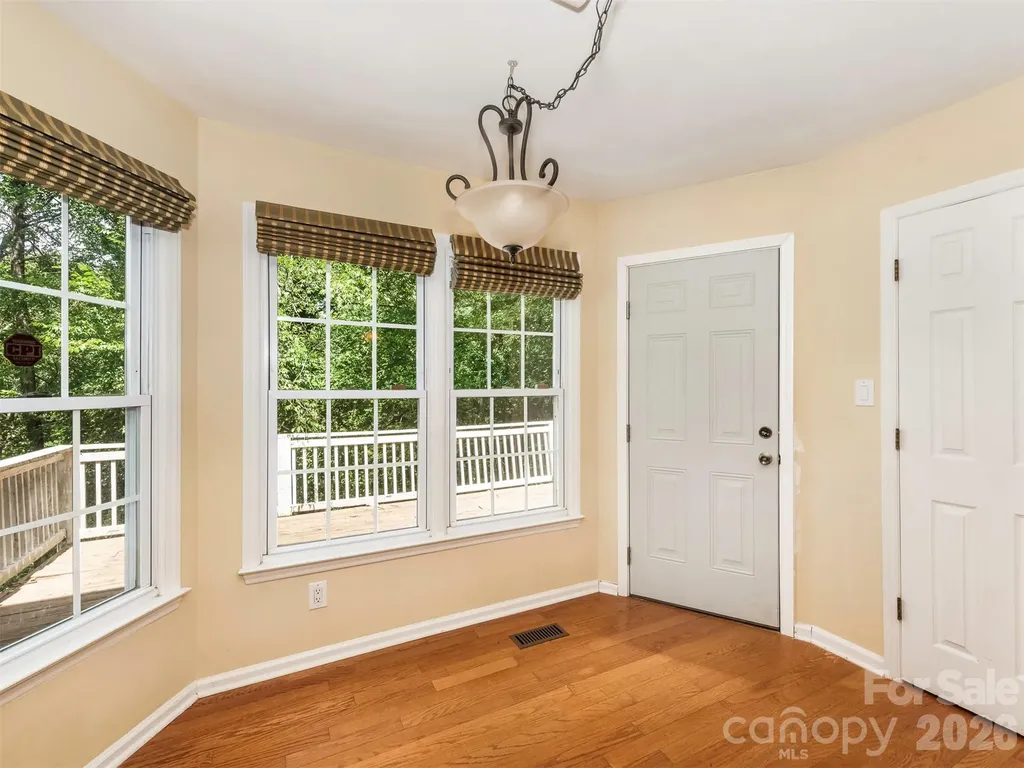 14437 Raynham Drive Charlotte NC 28262