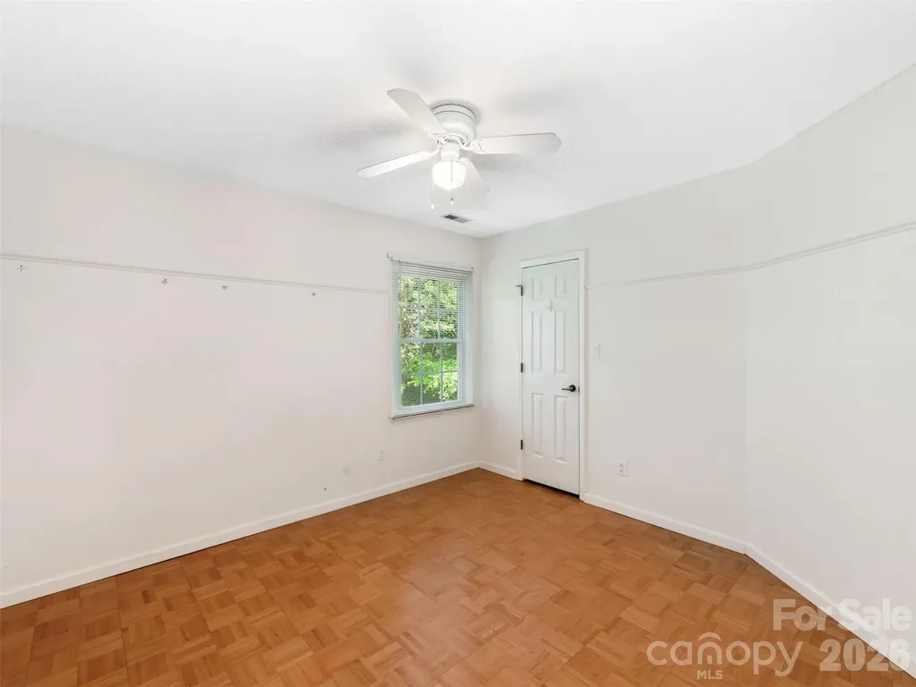 14437 Raynham Drive Charlotte NC 28262