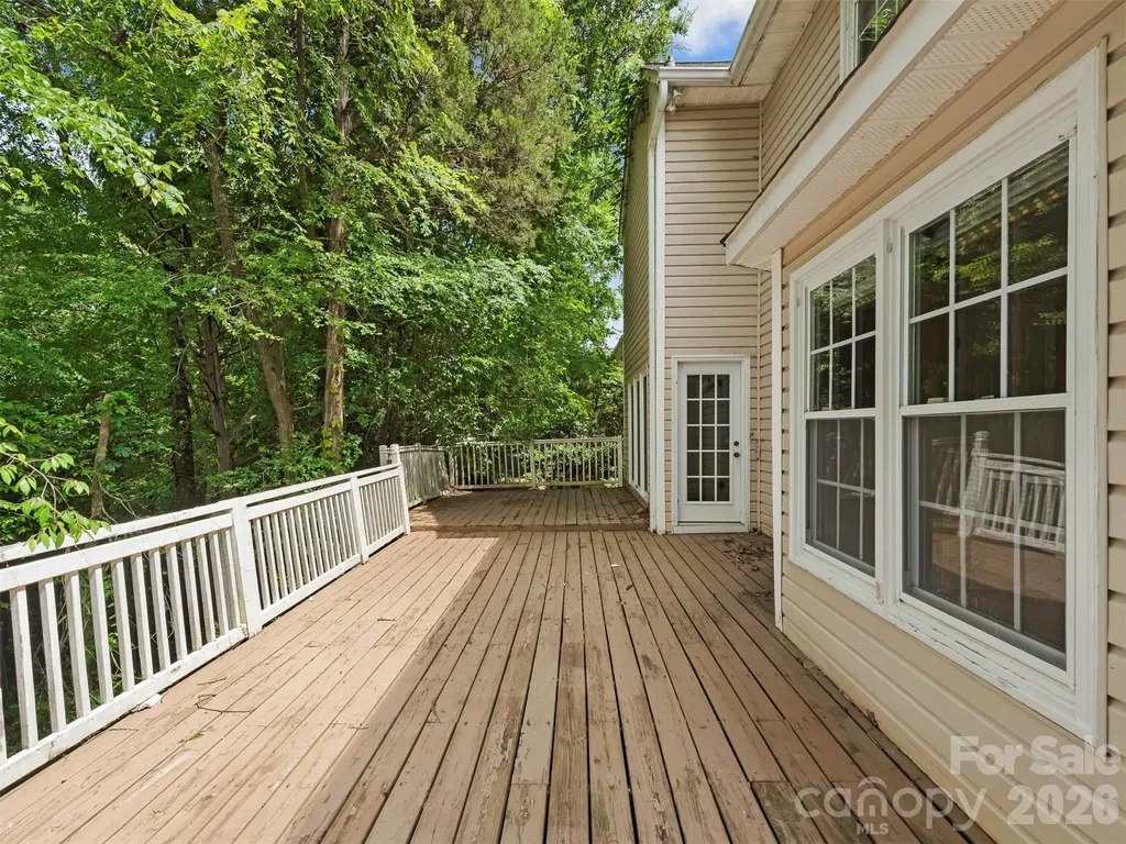 14437 Raynham Drive Charlotte NC 28262