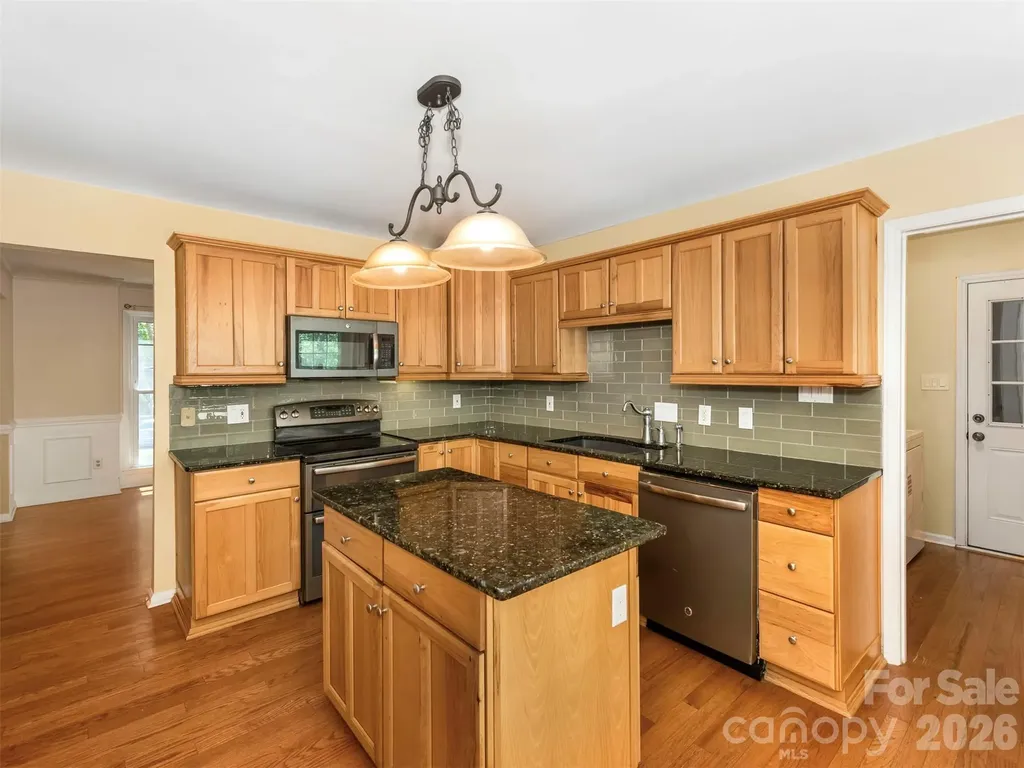 14437 Raynham Drive Charlotte NC 28262