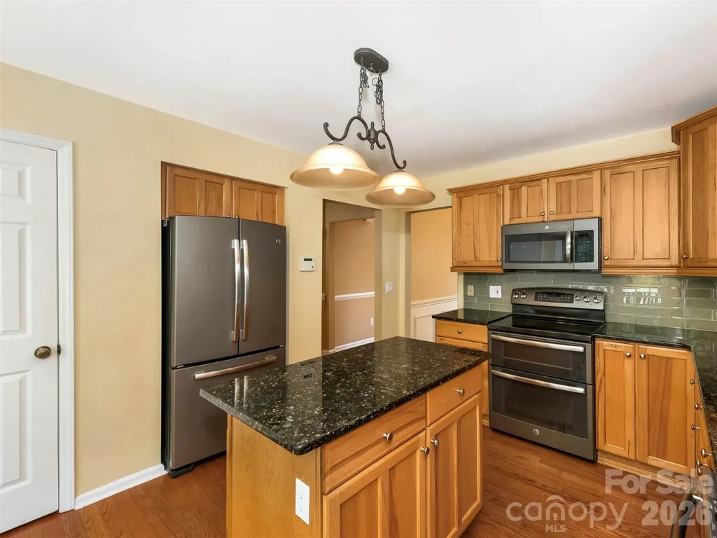 14437 Raynham Drive Charlotte NC 28262
