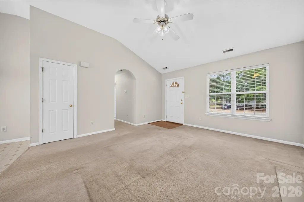 4627 Victory Lane Charlotte NC 28269
