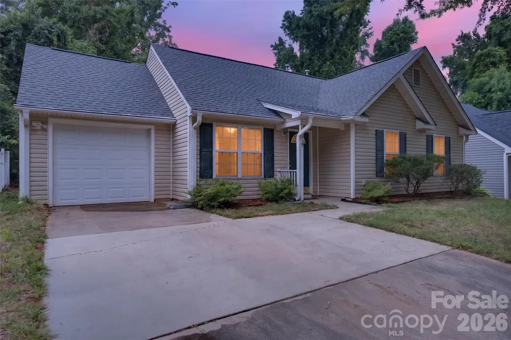 4627 Victory Lane Charlotte NC 28269