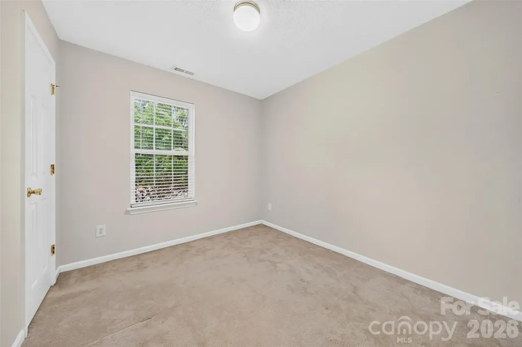 4627 Victory Lane Charlotte NC 28269