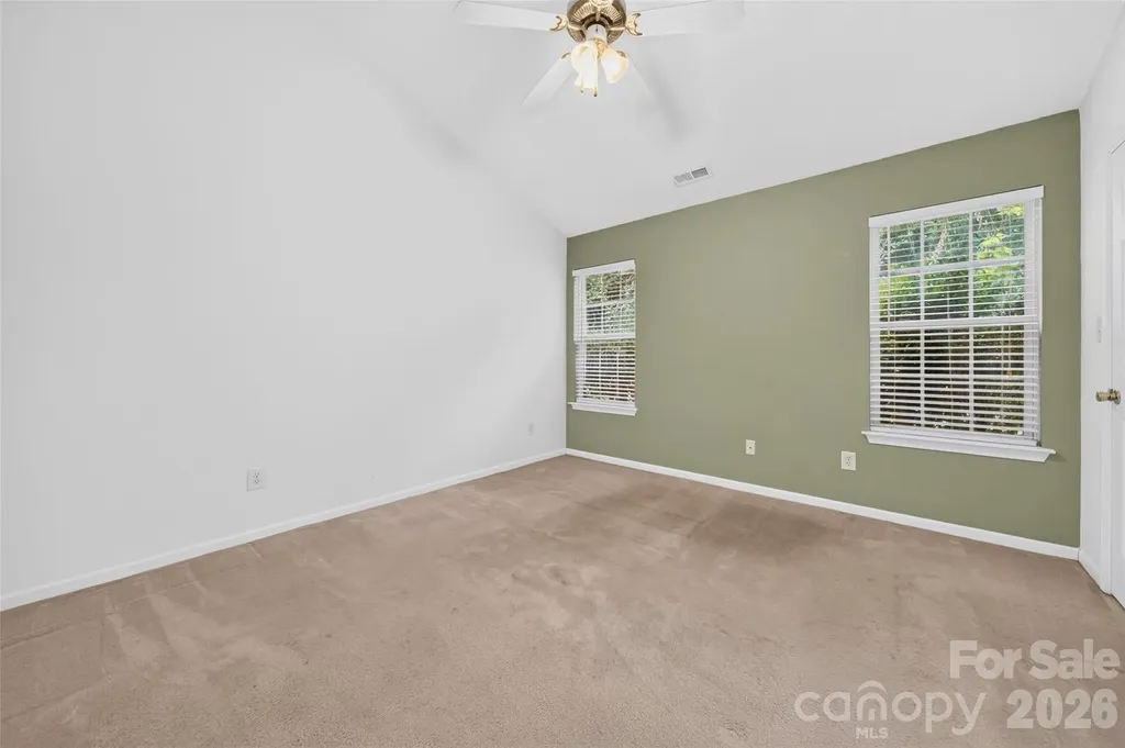 4627 Victory Lane Charlotte NC 28269