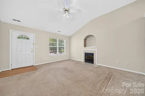 4627 Victory Lane Charlotte NC 28269