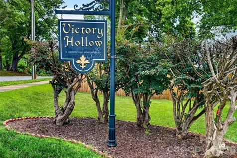 4627 Victory Lane Charlotte NC 28269