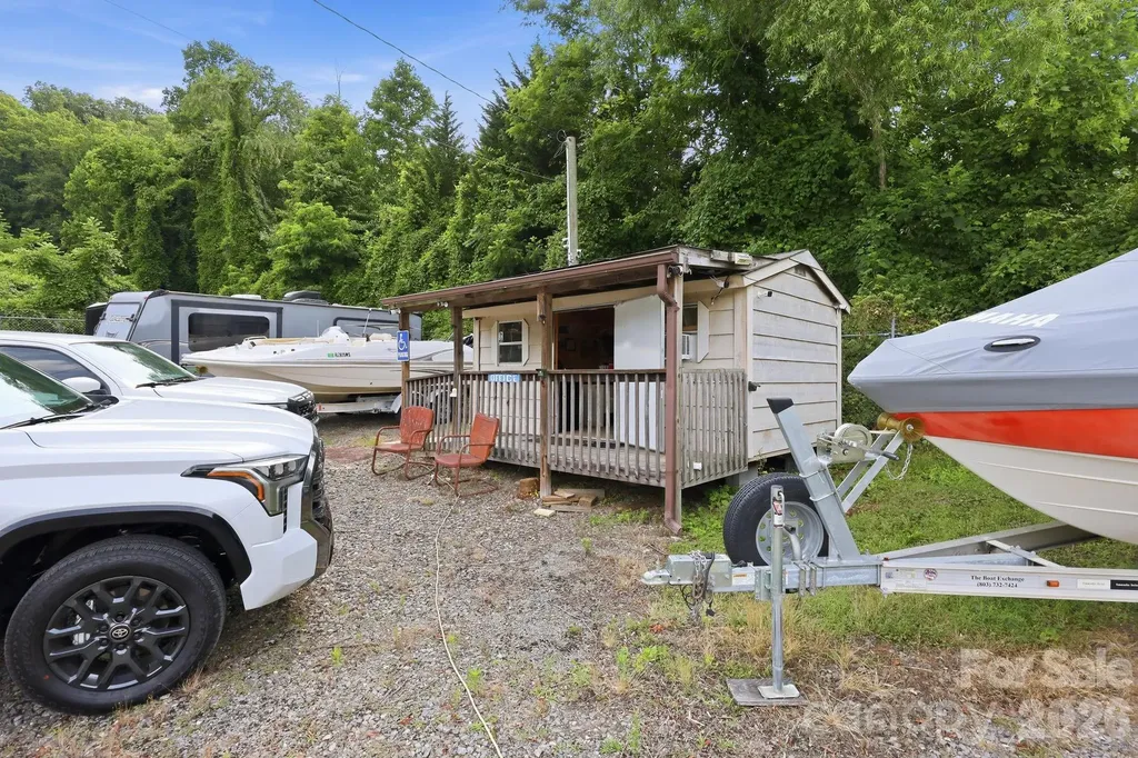 14 Huntley Circle Fairview NC 28730