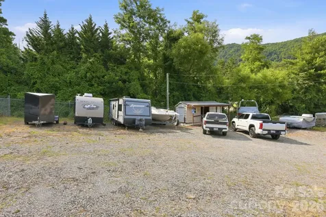 14 Huntley Circle Fairview NC 28730