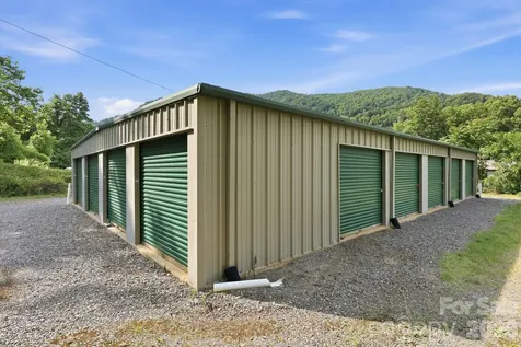 14 Huntley Circle Fairview NC 28730