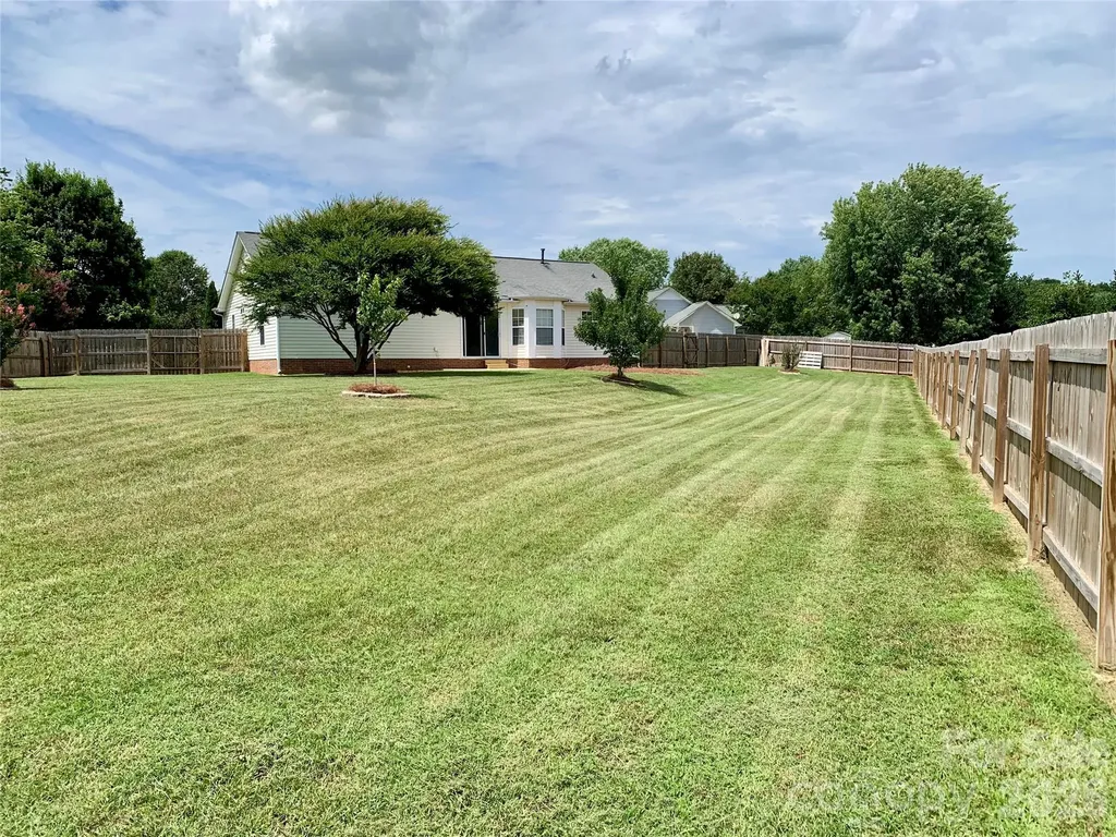 2301 Hunters Way Monroe NC 28110