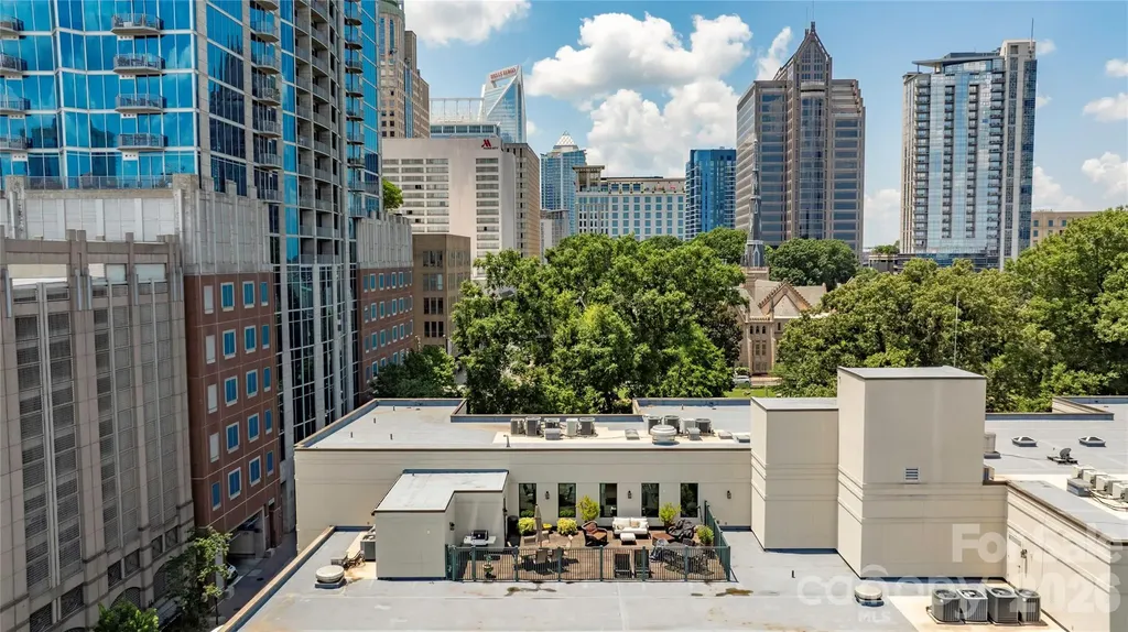 229 N Church Street Charlotte NC 28202