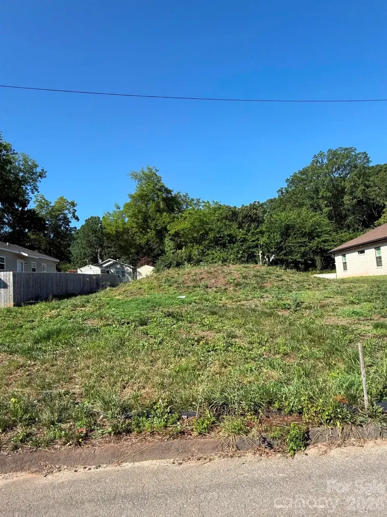 2417 & 2421 Ellen Avenue Charlotte NC 28208