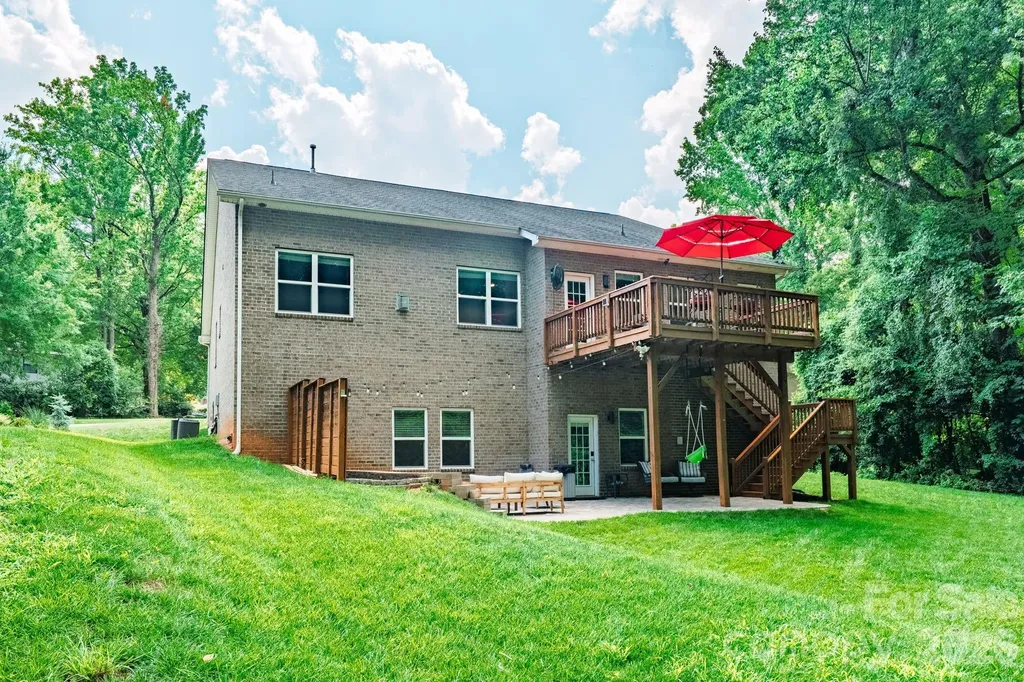 4501 Rockford Court Charlotte NC 28209