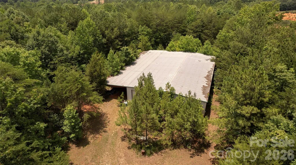 8169 Raccoon Track Drive Sherrills Ford NC 28673