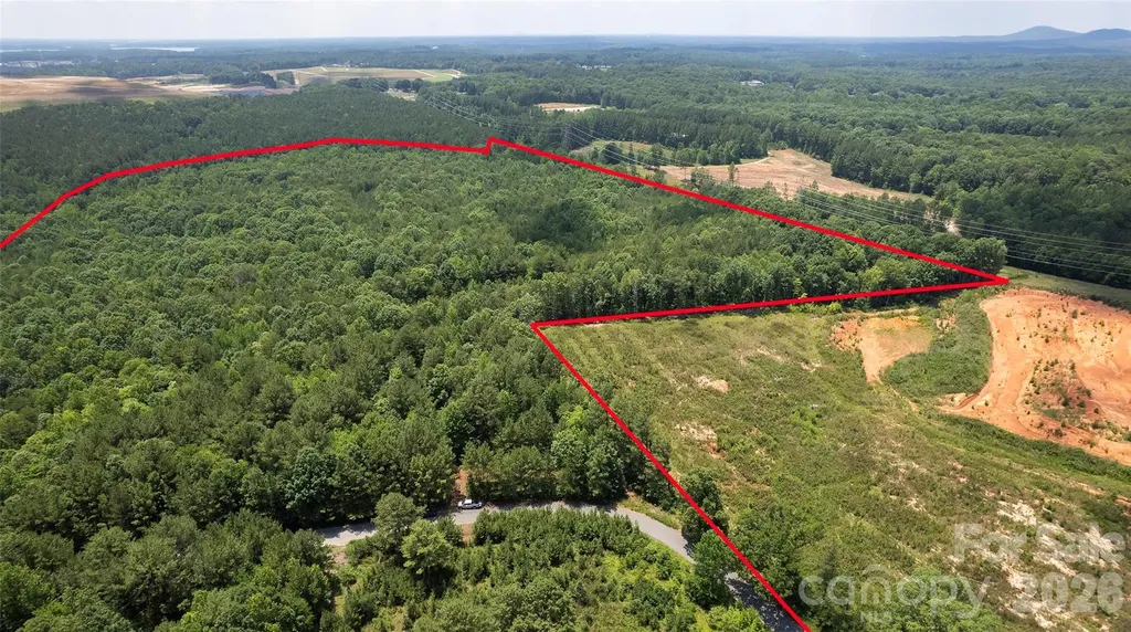 8169 Raccoon Track Drive Sherrills Ford NC 28673