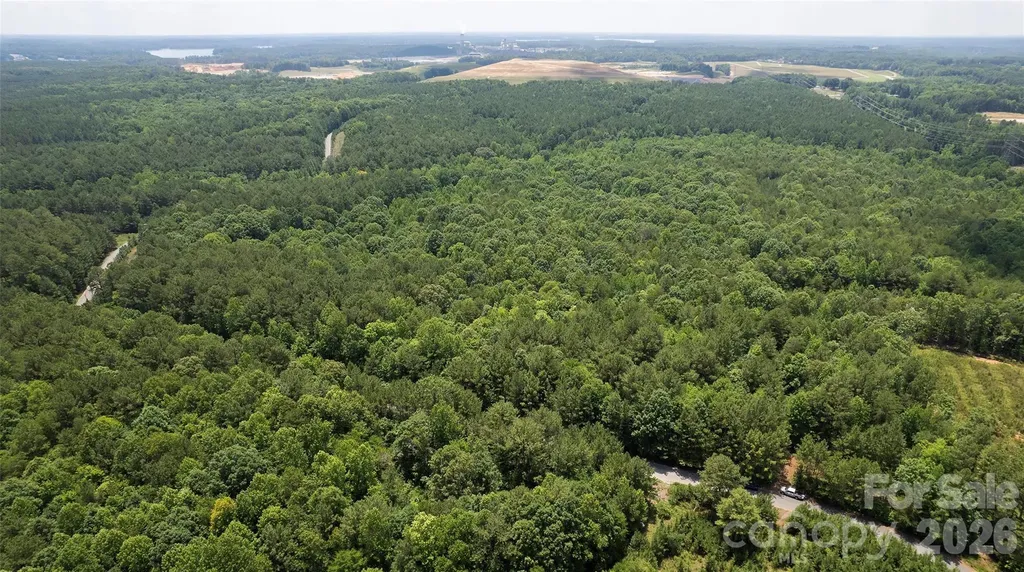 8169 Raccoon Track Drive Sherrills Ford NC 28673