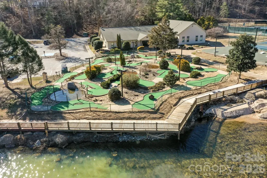 0 Knoll Court Lake Lure NC 28746