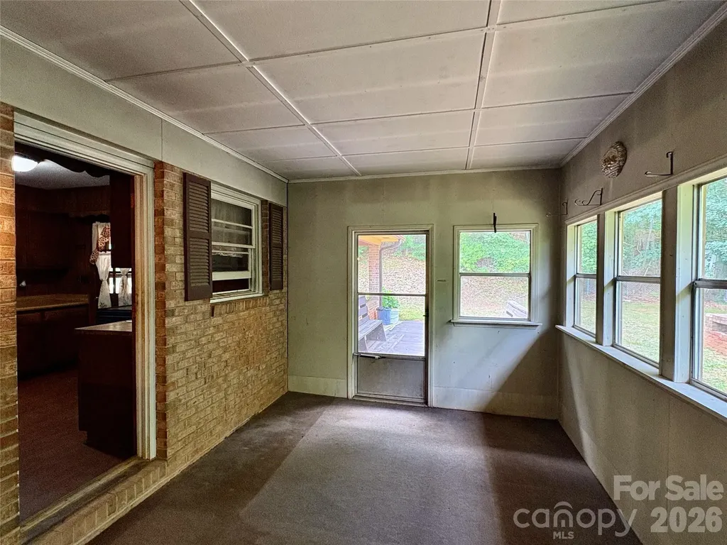 1812 Freemantown Road Lake Lure NC 28746