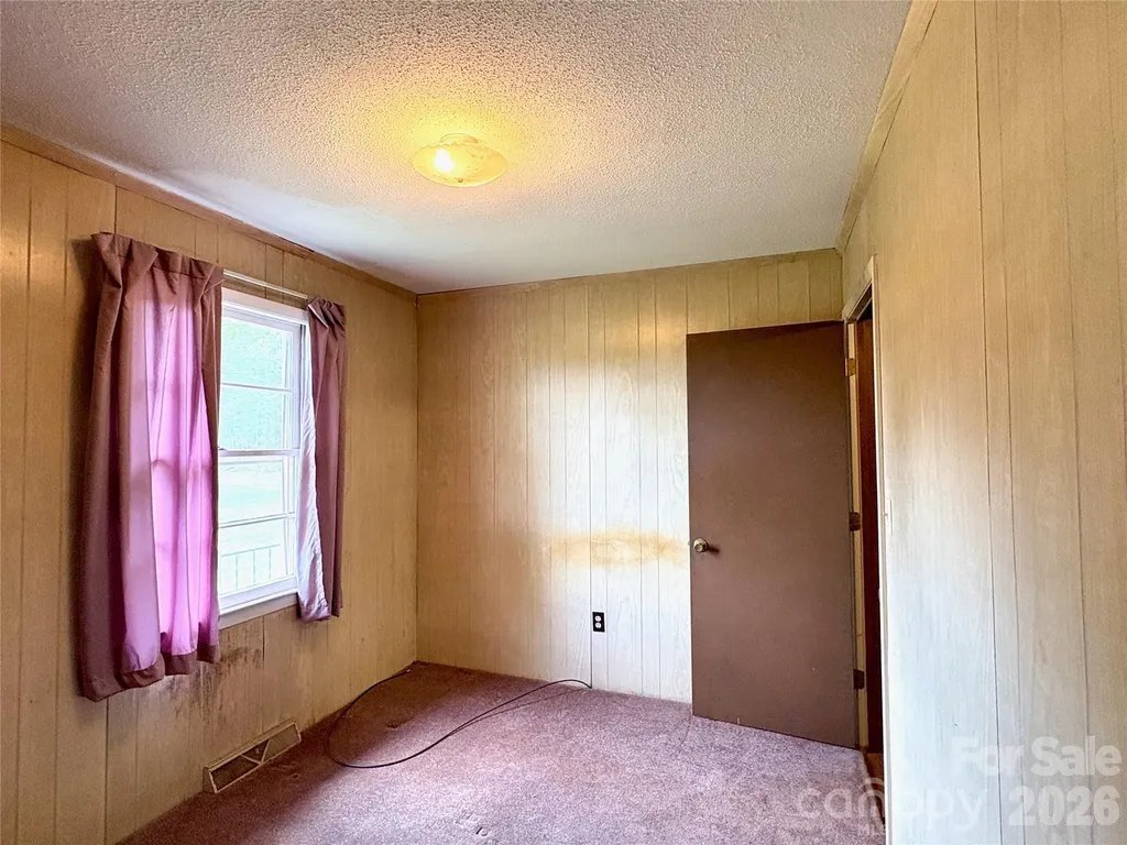 1812 Freemantown Road Lake Lure NC 28746