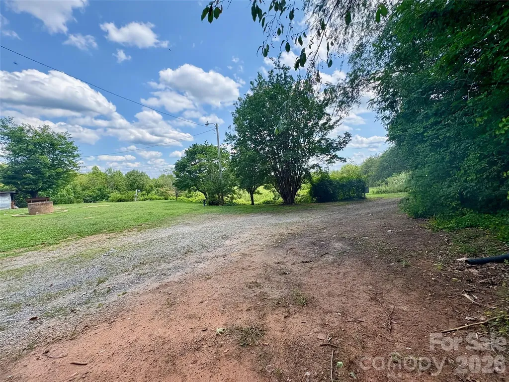 1812 Freemantown Road Lake Lure NC 28746