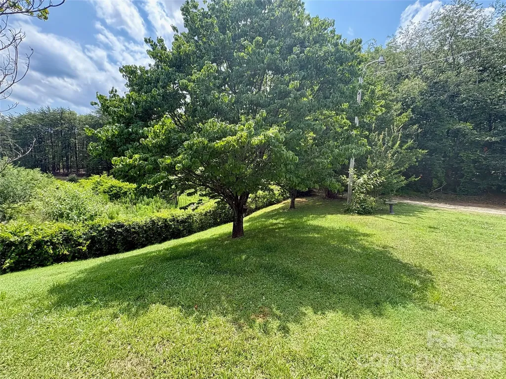 1812 Freemantown Road Lake Lure NC 28746