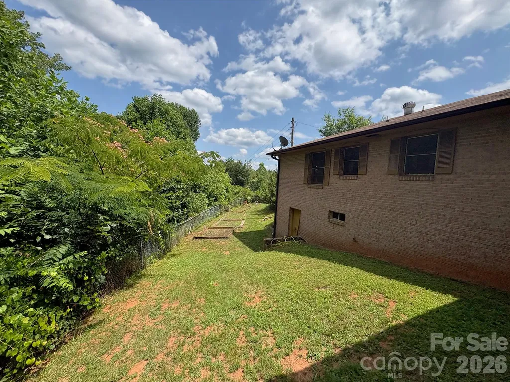 1812 Freemantown Road Lake Lure NC 28746