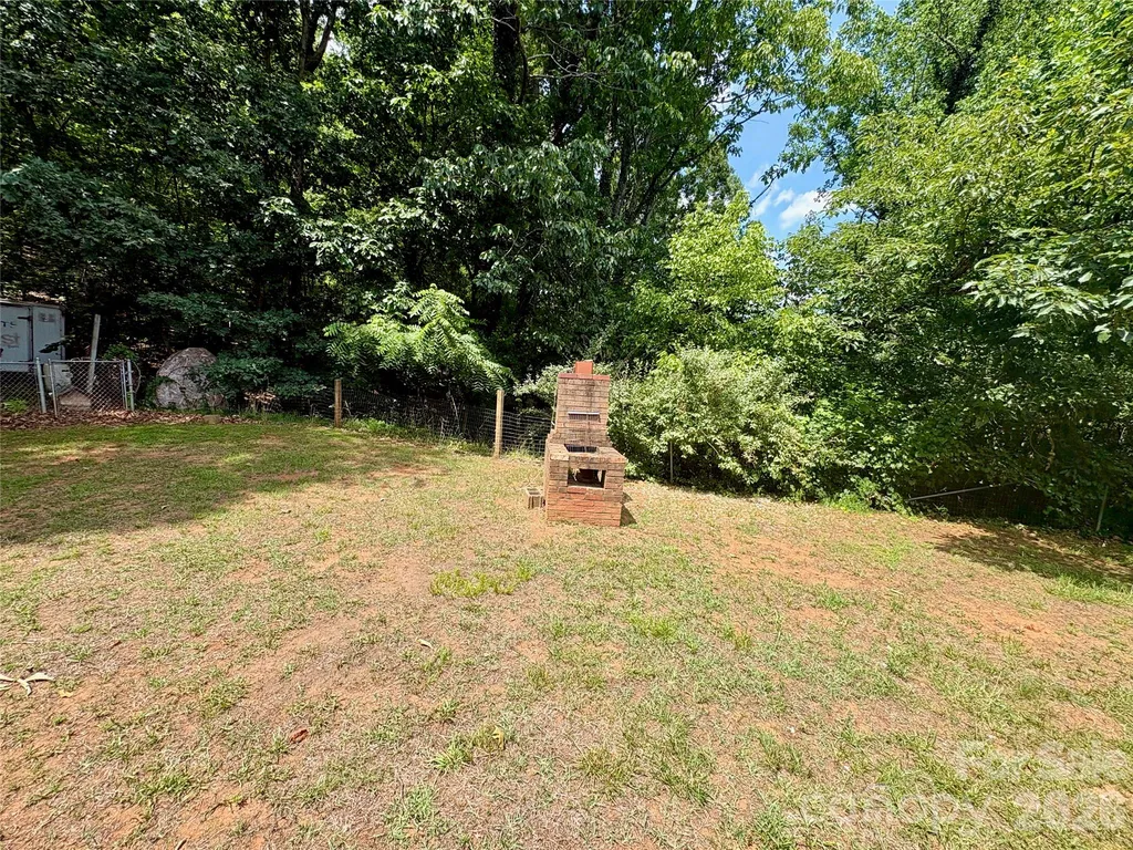 1812 Freemantown Road Lake Lure NC 28746