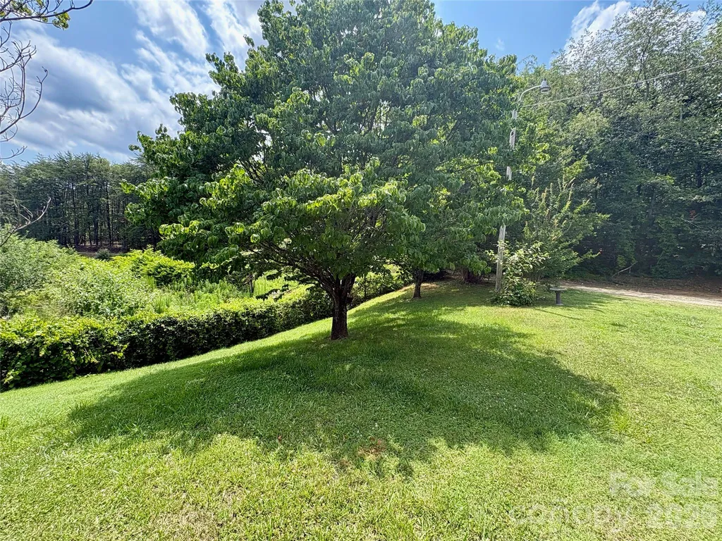 1812 Freemantown Road Lake Lure NC 28746